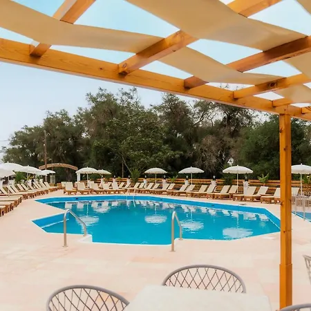 Oula Maisonettes Hotel 3*